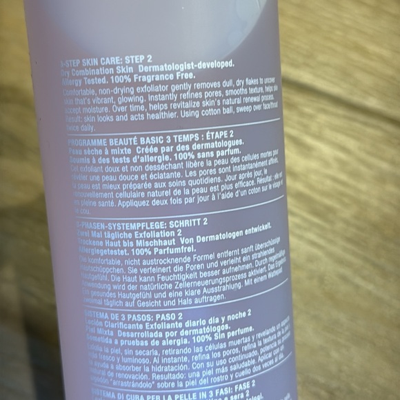 New Clinique clarifying lotion with pump - Picture 3 of 6